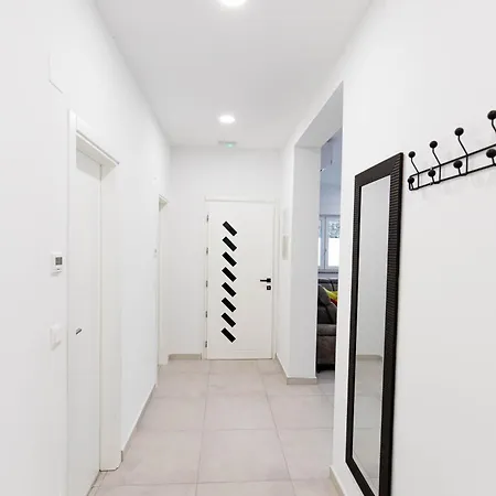 House Bartulovic - Jan With A Pool Βίλα