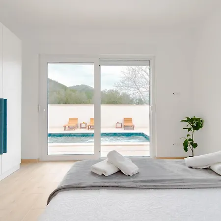 Vila House Bartulovic - Jan With A Pool *